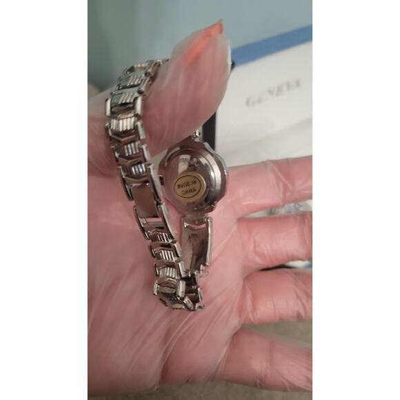 Geneva His & Hers Silver Tone Watch Set Blue Face NIB Vintage Couple Gift Boxed - Picture 5 of 7